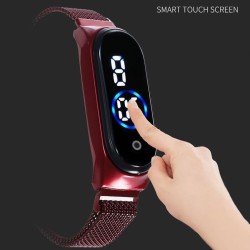 Elegant dameur - touchskærm - digital - LED - med magnetspænde