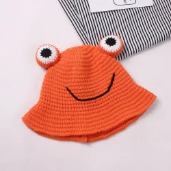 Warme Strickmütze - Bucket-Style - mit Krötenaugen