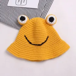 Warme Strickmütze - Bucket-Style - mit Krötenaugen