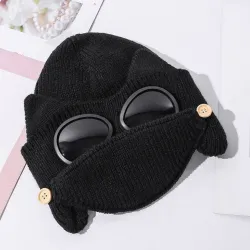 Warme Winterstrickmütze - mit Brille - Ohren-/Mundschutz
