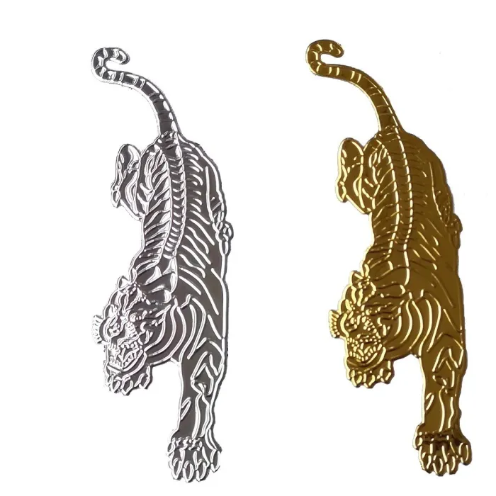 Tygrys 3D - naklejka na samochód - chromowany emblemat - miękkie PCV - wodoodpornaNaklejki