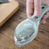 CubiertosFish cleaning - scraping scales tool
