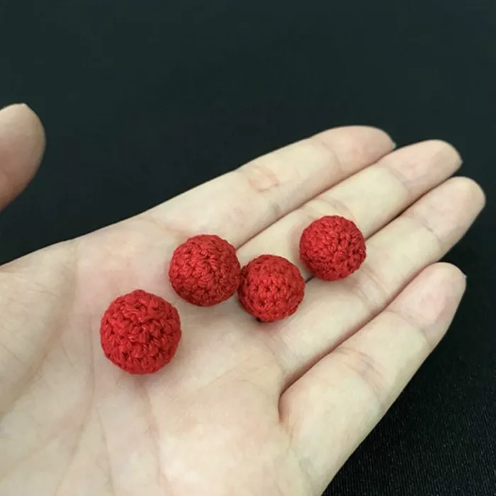 Mini magnetische rote Häkelkugeln - für Zaubertricks - 2 Stück