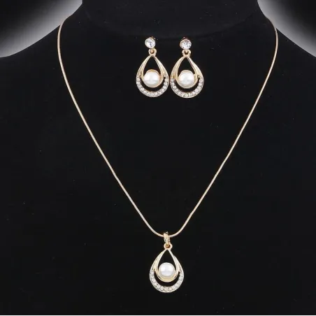 Elegantes Goldschmuckset - Halskette / Ohrringe - Wassertropfenanhänger - mit Kristallen / Perle