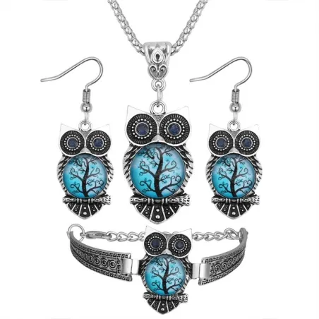 Vintage jewellery set - pendant with owl - necklace / bracelet / earrings