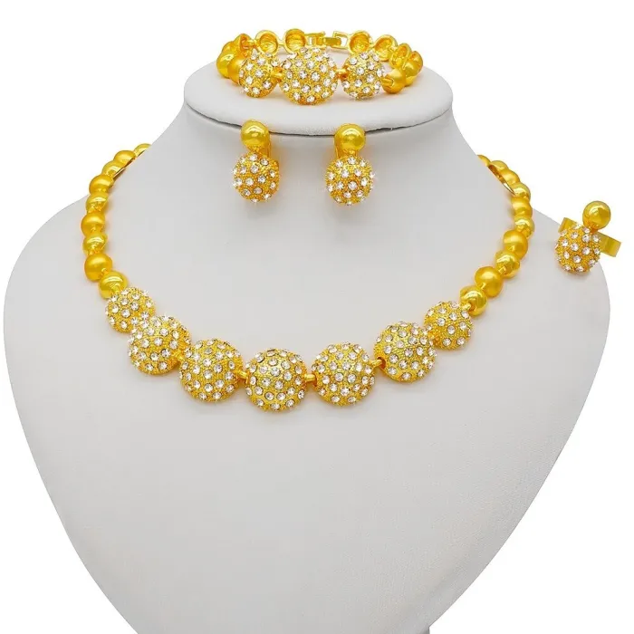 Luxuriöses Schmuckset - Halskette / Armband / Ohrringe / Ring - 24 Karat vergoldet