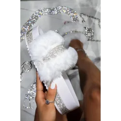 Pantoufles luxueuses en fourrure - avec strass - plateforme sur le coin - semelle intérieure profilée