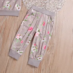 Klassiskt set för barn - långärmad tröja - byxor - med blommönster