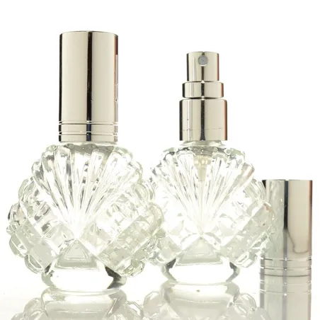 Crystal glass bottle - with an atomizer - for perfume - reusable - 15mlPerfumes