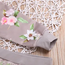 Klassiskt set för barn - långärmad tröja - byxor - med blommönster