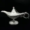 Traditionelle hohle Aladdin-Wunderlampe - Vintage-Schmuck