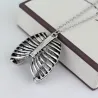 Pendentif cage thoracique tête de mort vintage - avec collier