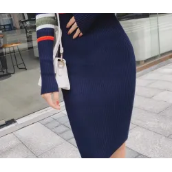 Elegant stripete blyantkjole - med lange ermer