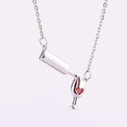 CollarCollar elegante con botella de vino / copa de vino / circón rojo en forma de corazón