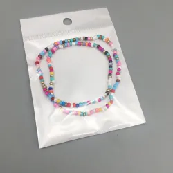 Klassisk kort halskæde - med farverige perler - elastisk tråd