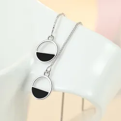 Brincos elegantes com corrente longa / pingente redondo - prata de lei 925