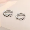 Boucles d'oreilles petites rondes à la mode - avec motif noir - argent sterling 925