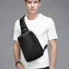 Trendig crossbody-väska - ryggsäck för 9,7" iPad - med USB-laddningsport - vattentät