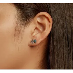 Boucles d'oreilles clous avec mini éléphant