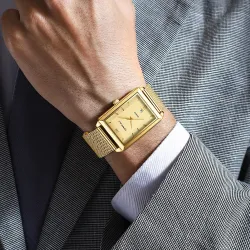CRRJU - luksus firkantet gyldent ur - Quartz - rustfrit stål mesh armbånd - vandtæt