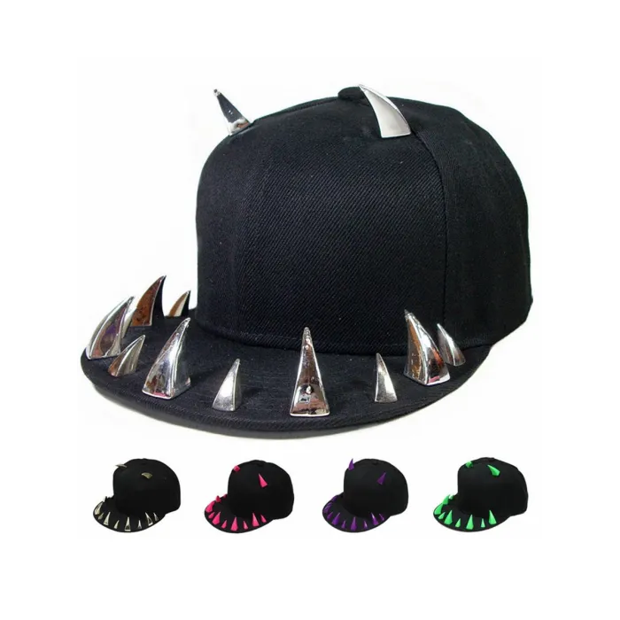 Trendig basebollhatt - med spiknitar - Hip Hop/punk/rock stil