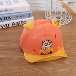 Lasten lippalakki - sarjakuva karhukuvio