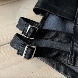 Pantaloncini corti sexy - pelle