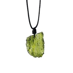 Naturalny zielony kamień mołdawitowy - szkło kryształowe - z naszyjnikiemNaszyjniki