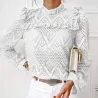 Elegant langærmet bluse - med flæser - hult blondebroderi