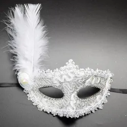 Masque pour les yeux sexy en dentelle vénitienne - avec plumes / cristal
