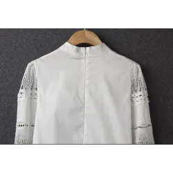 Elegant langermet hvit bluse - uthult blonder
