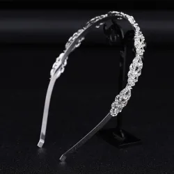 Lyxig kristall tiara - pannband - blombladsmönster