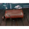 Bolsa de ombro moderna em couro - formato cilíndrico