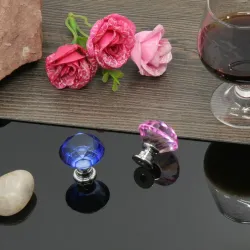 MueblesPerillas de muebles elegantes - forma de diamante de vidrio