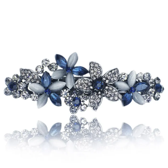 Elegant hair clip - hairpin - with crystal flowersHair clips