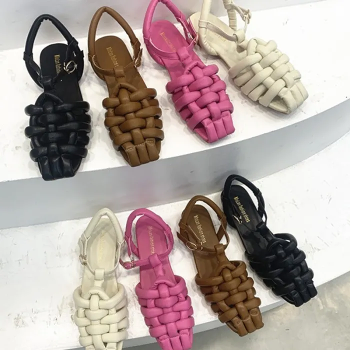 SandaliasSandalias planas de moda - con correa - patrón trenzado