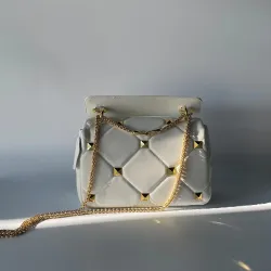 Bolsa luxuosa - com rebites / alça de corrente / alça - couro genuíno