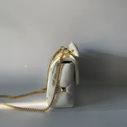 Luxe tas - met klinknagels / kettingriem / handvat - echt leerHandtassen