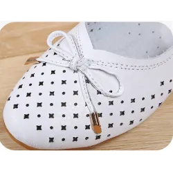 Modieuze klassieke platte schoenen - instappers - uitgehold ontwerpSandalen