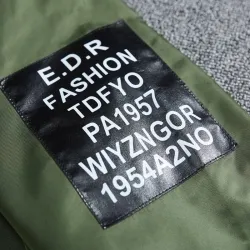 Bomber - kurtka pilotka - krótka wiatrówka - dwustronna - z naszywkami / zamek - typ slimKurtki