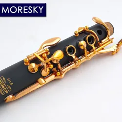 MORESKY - BB klarinet - 17 nøgler - med siv - guldlak - sort
