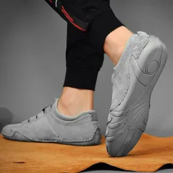 Stilige sneakers i semsket skinn - slip on loafers