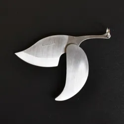 Mini pocket knife - foldable - with key ring - stainless steel - leaf shapeKnives & Multitools