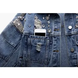 ChaquetasChaqueta de mezclilla corta vintage - con diamantes / agujeros