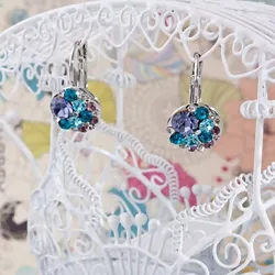 Elegant round earrings - with cubic zirconiaEarrings