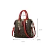 Luxurious handbag - with shoulder strap - leatherHandbags
