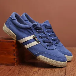 Klassiske herresko - sneakers i flat canvas - rund tå - snøring