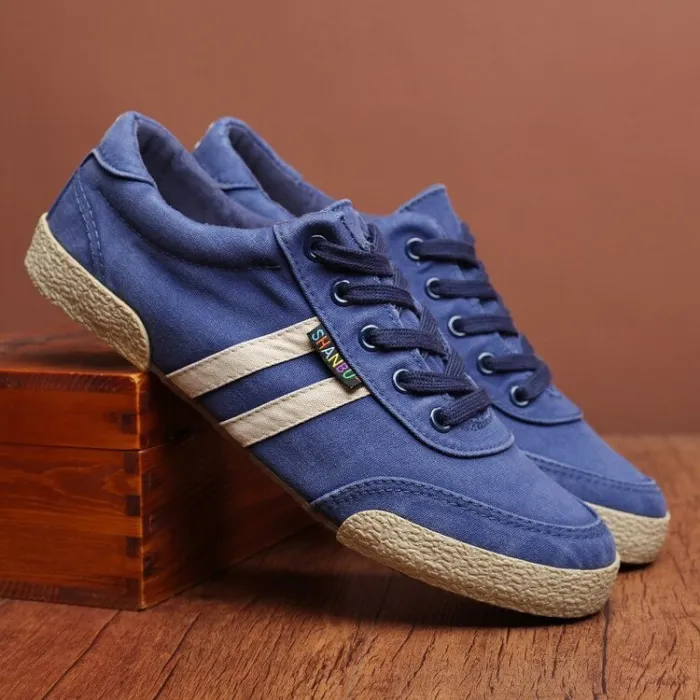 Klassiske herresko - flade kanvas sneakers - rund tå - snøre