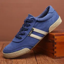 Klassiske herresko - sneakers i flat canvas - rund tå - snøring