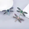 BrochesBroche elegante - con libélula de cristal de colores